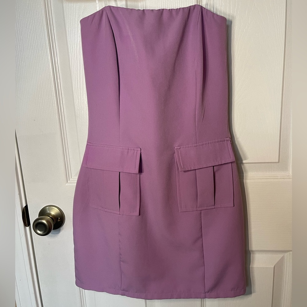 Forever 21 Purple Mini dress with faux pockets and zipper in back. Size small